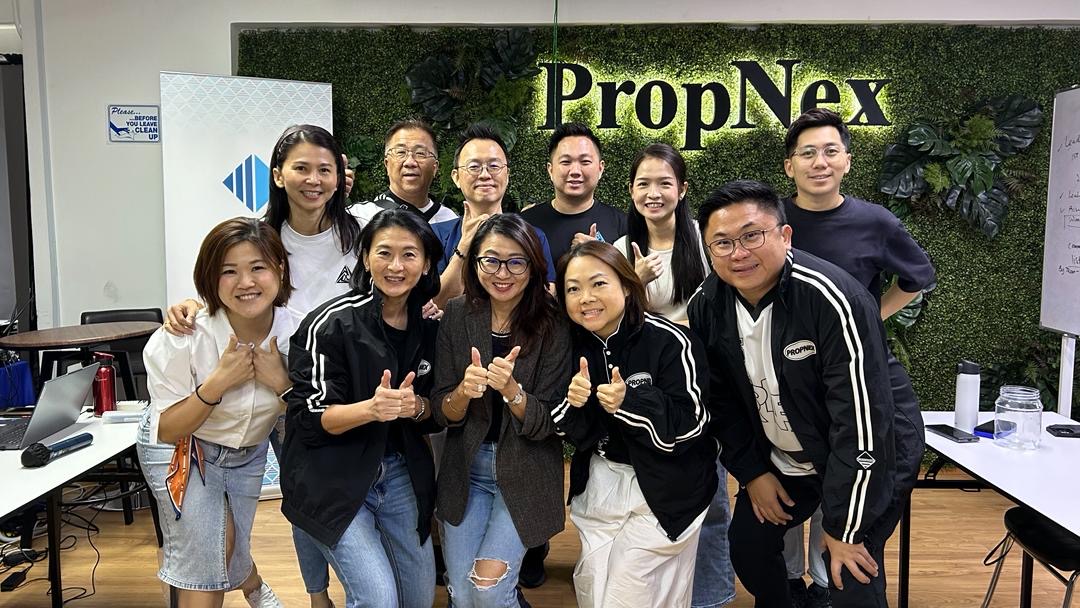 Hazel Chan Associates Team at PropNex